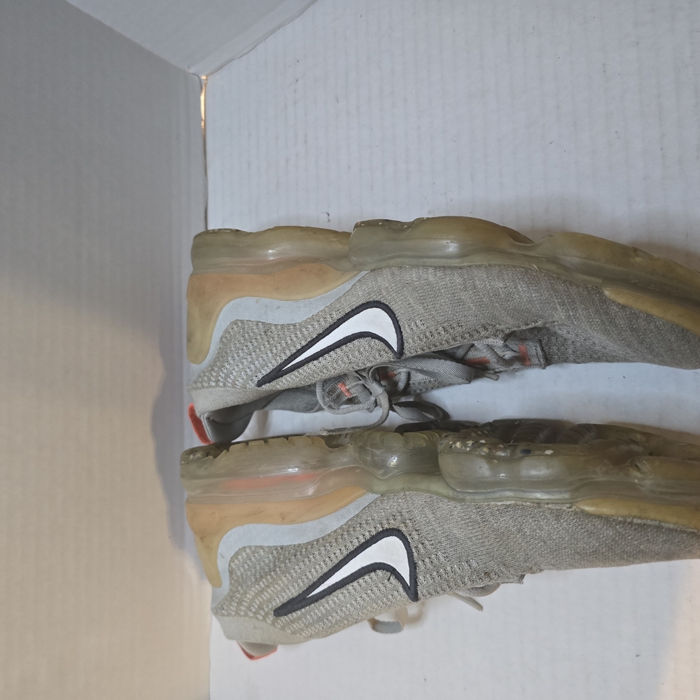 Nike Gray‎ and Tan Athletic Shoes